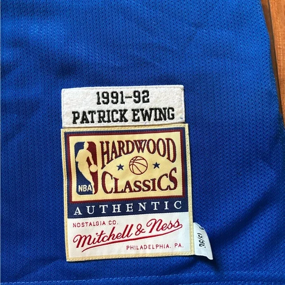 Mitchell & Ness Patrick Ewing New York Knicks Jersey - Picture 2 of 5